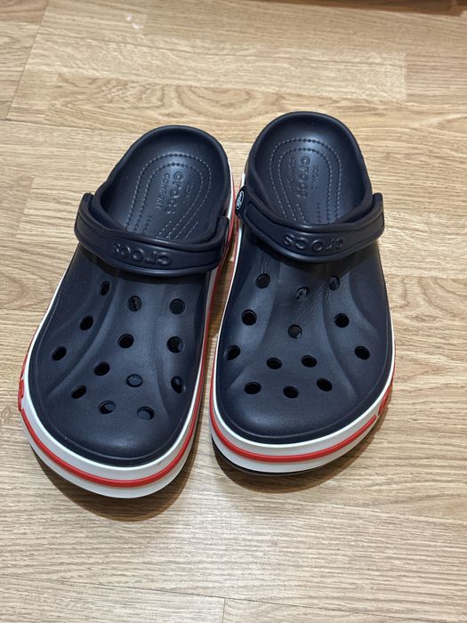 CROCS новые абсолютно