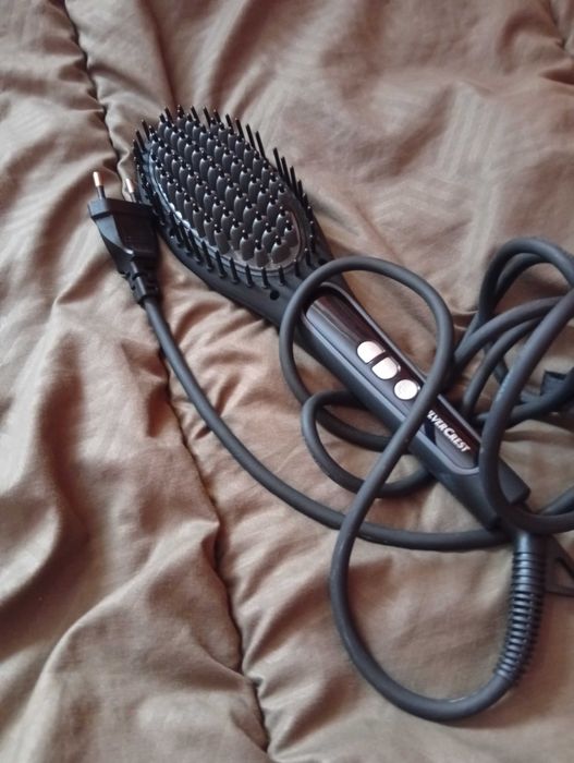 Ел.четка за коса нова