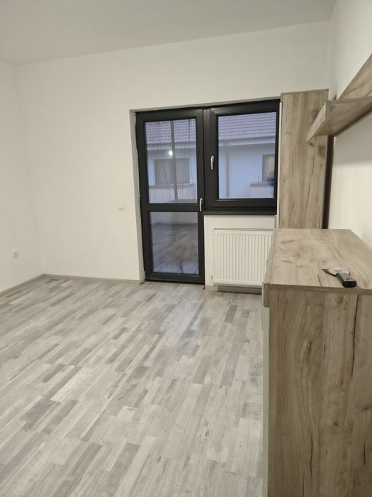 Vând garsonieră Sânpetru Residence