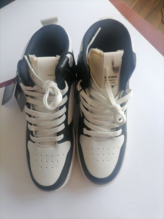 Мъжки обувки с връзки