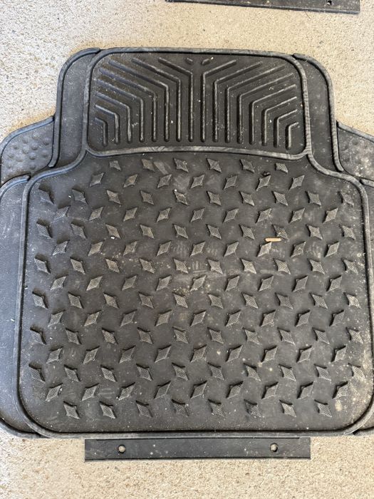 Стелки за кола, ползвани около 2 седмици с подарък  само