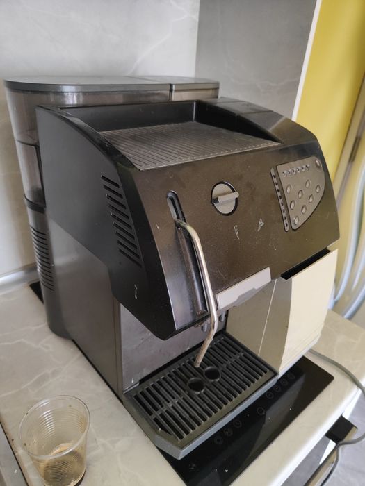 Кафемашина majic saeco