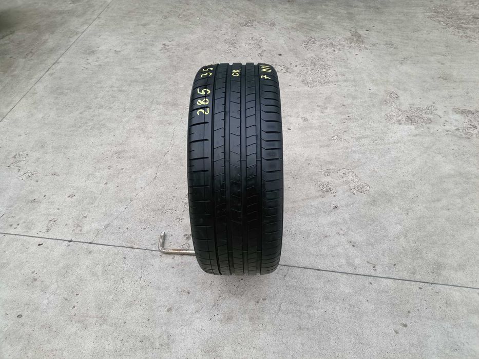 O anvelopa vara 285 35 23 pirelli p zero pz4  profil de 7 mm