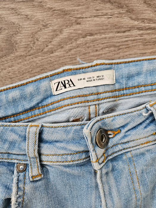 Blugi S bărbați Zara