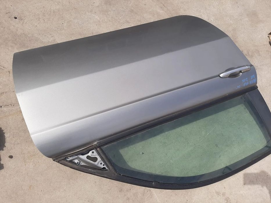 usa portiera dreapta  alfa romeo 147 model 2 usi