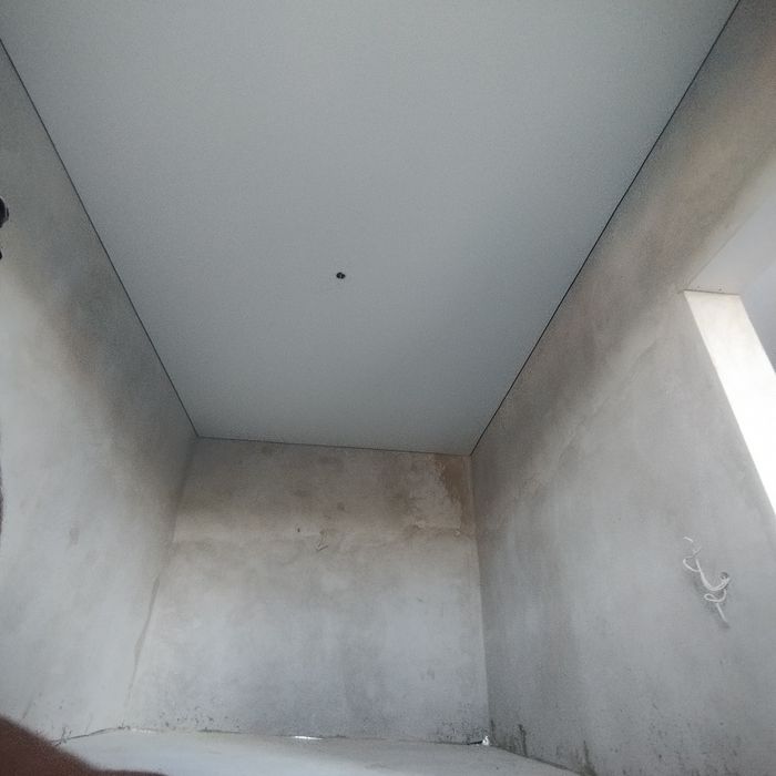 Angarik mahallasida katejlar sotiladi.