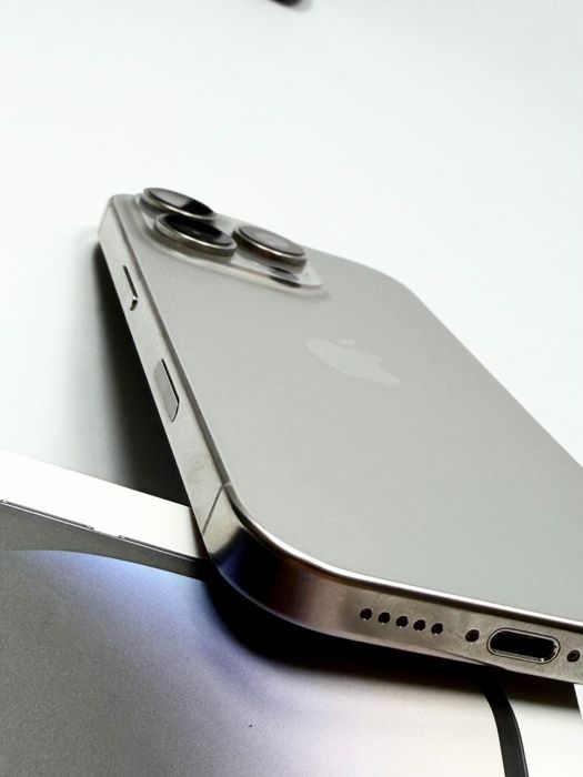 КАТО НОВ! Apple iPhone 16 Pro 128GB Natural Titanium