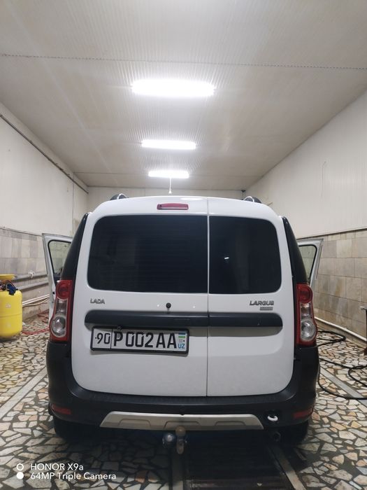 Lada largus vesta cross