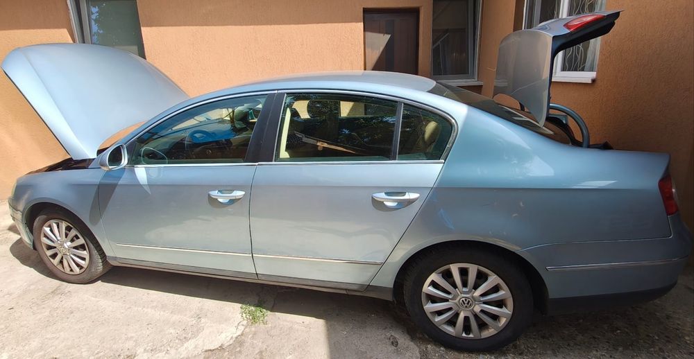VOLKSWAGEN Passat 2006 — imagine 1