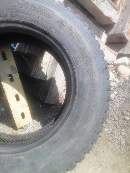 Продам покрышки 215/75R17.5 2 баллона