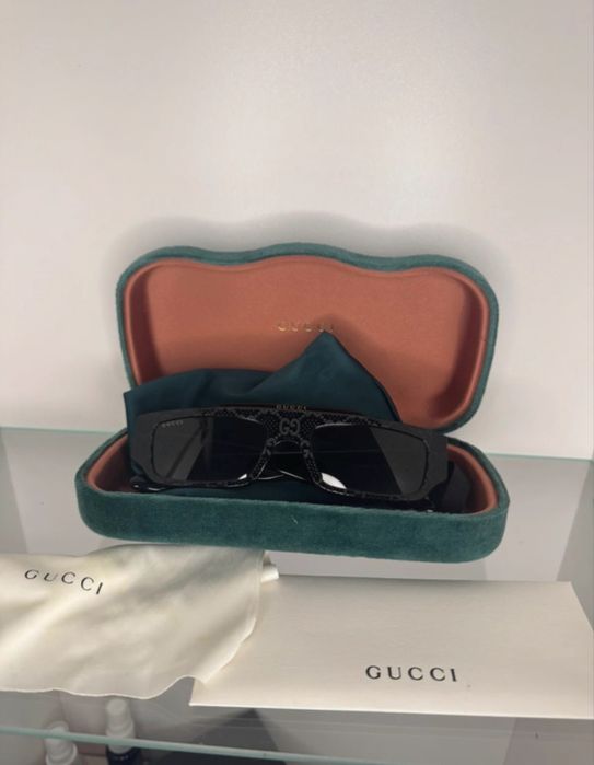 Ochelari de soare Gucci