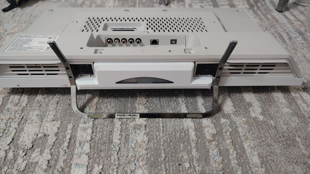 Телевизор SONY W60/24