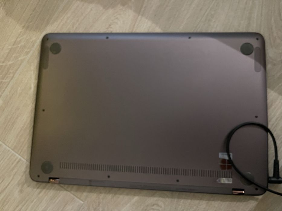 Laptop ASUS Touchscreen i7 / 8GB RAM