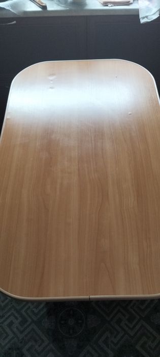 Продам стол кухонный