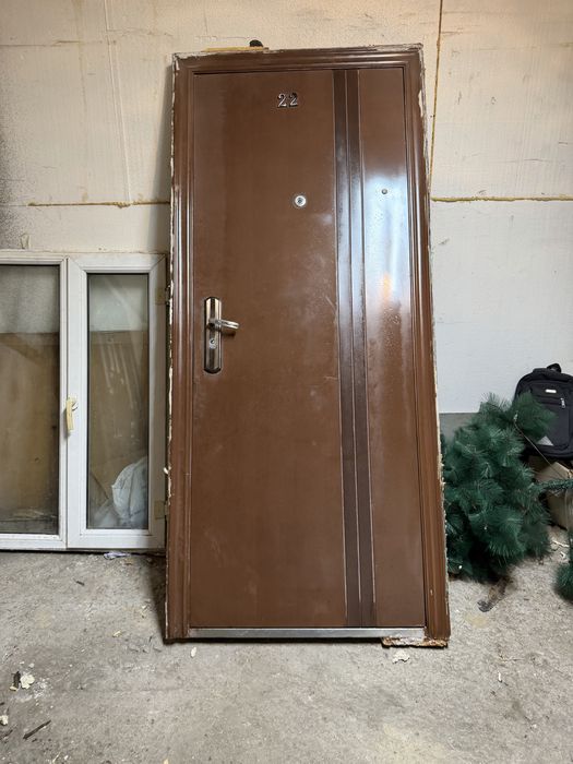 Продам входные двери