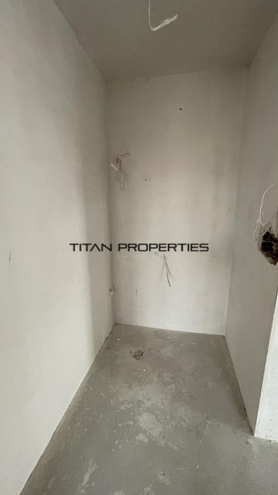 Продава се Четиристаен апартамент в Бургас, Сарафово - 155 кв.м за 1059 €/кв.м - Снимка #4