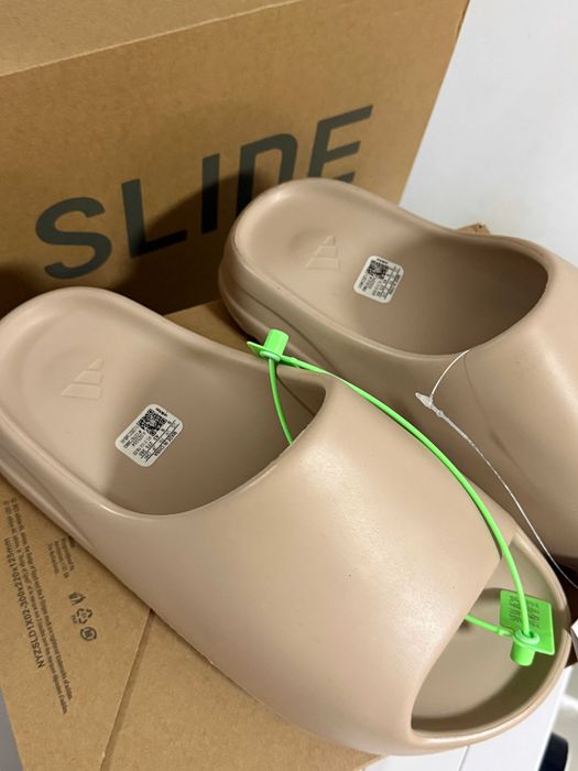 Adidas Yeezy Slides Warm Sand Premium