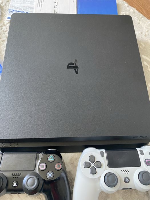 Sony Playstation 4 slim