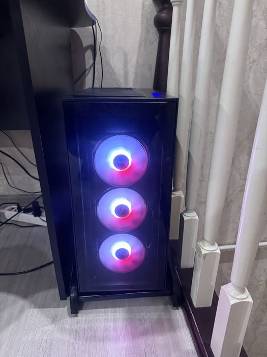 Продам мощный игровой компьютер !
