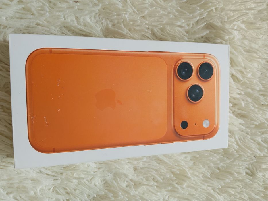 Абсолютно новый айфон 17 Pro , 256 Гб