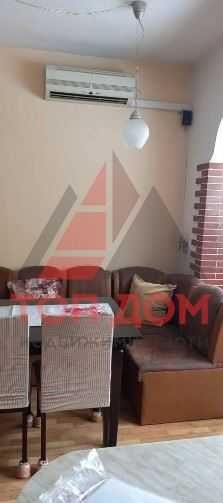 Дава се под наем Тристаен апартамент в Варна, ВИНС - 85 кв.м за 800 € - Снимка #1