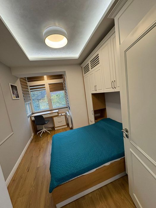 Дава се под наем Тристаен апартамент в София, Център - 90 кв.м за 1500 € - Снимка #8