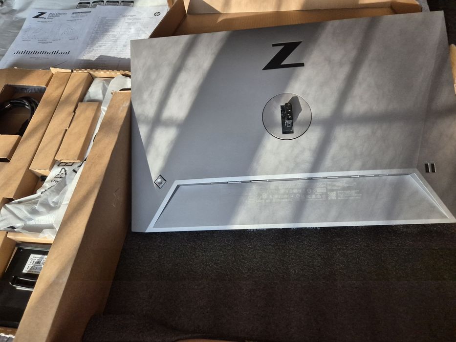Монитор HP Z24n G3