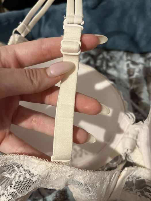 Бежов сутиен - Чисто нов 85 D