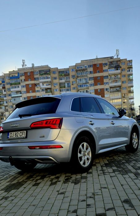 Audi Q5 2018 2.0d Automat S line pano