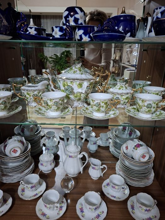 Продается посуда.