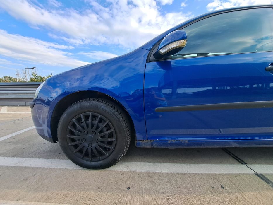 Vând VW Golf 5 MPI motor  benzina BGU