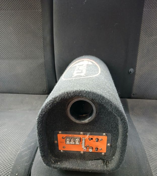 Продам Сабвуфер в отл сост