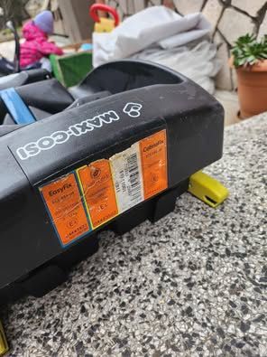 Maxi-Cosi Стол за кола и база