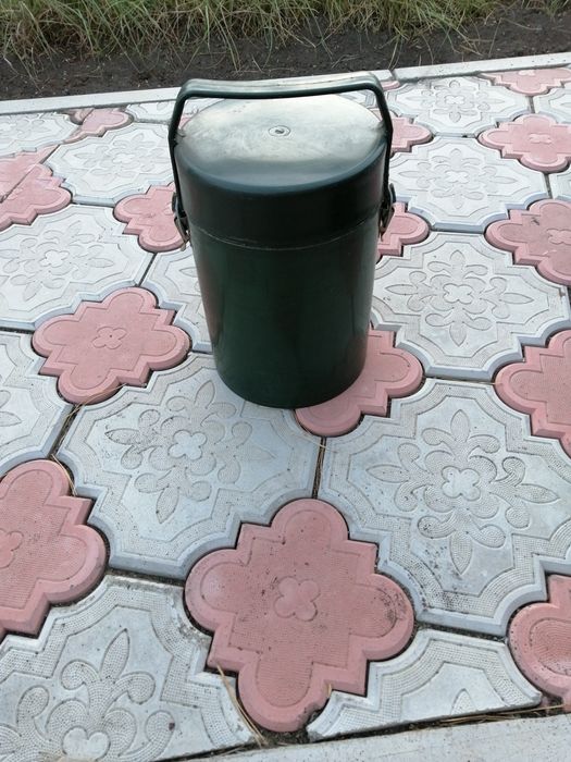 Термос пищевой новый