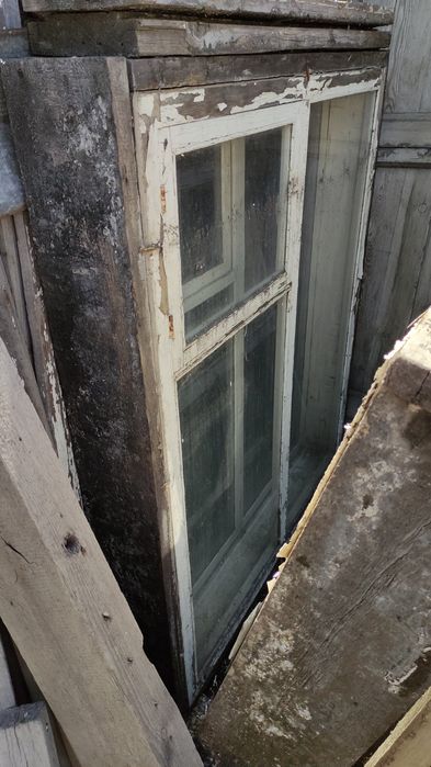 Оконный блок, рамы оконные. Дерево.