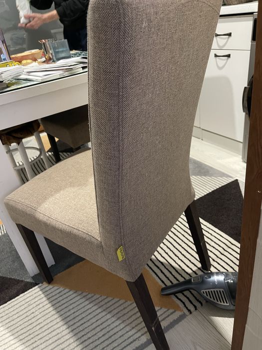 Scaune din stofa si piele artificiala