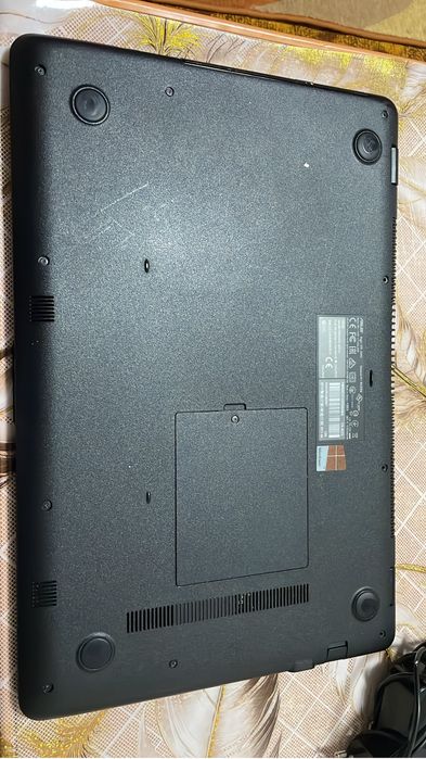 Ноутбук Asus 315гб