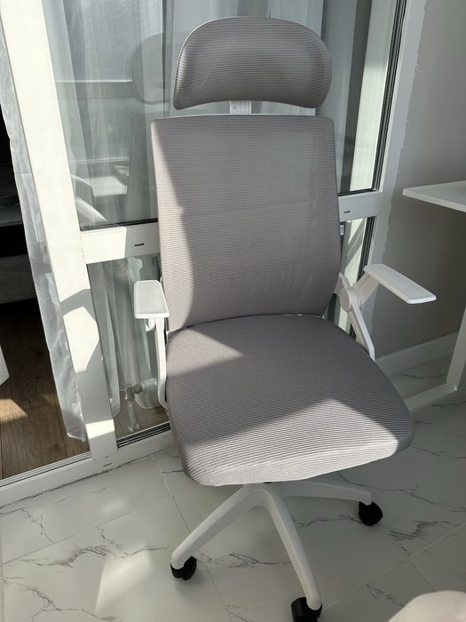 Компьютерное кресло