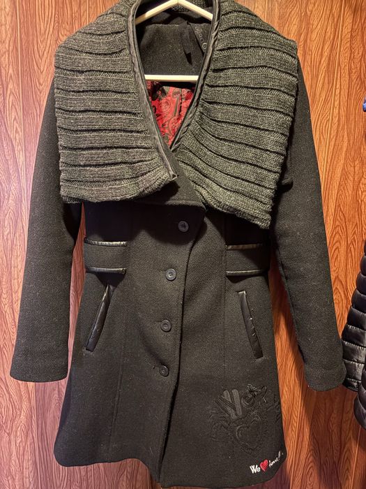 Вълнено палто Desigual