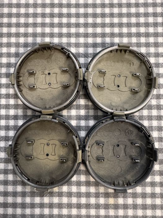 Set 4 capacele jante aliaj originale Audi capace oem 8W0601170