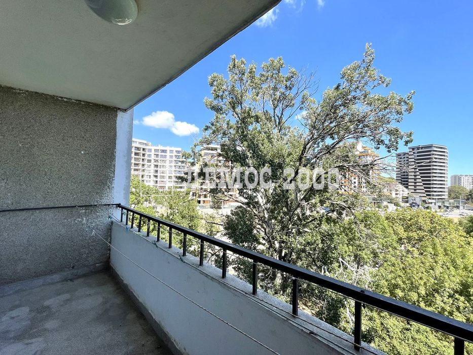 Продава се Четиристаен апартамент в Варна, Чайка - 120 кв.м за 1076 €/кв.м - Снимка #3