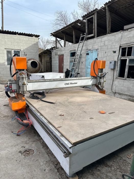 Горизонтально фрезерный станок cnc router 2130