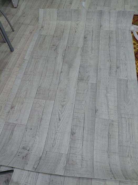 Продам кусок линолеума.