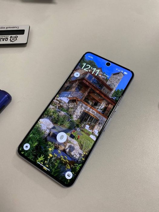Pixel 8 Pro 128gb/iPhone 11 64gb