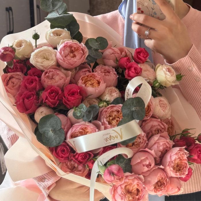 Пионавидные розы