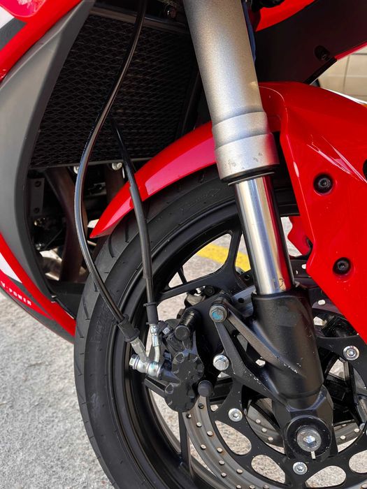 Motosikl Kavasaki  400 kub Ideal Xolatda