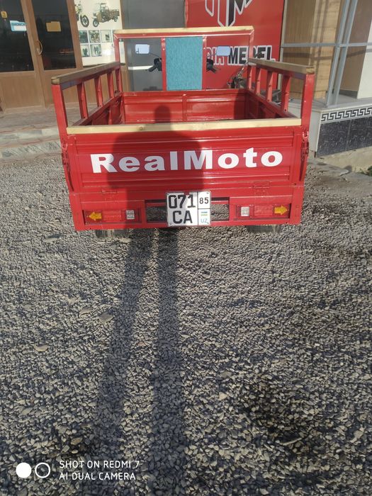 Real moto sotiladi