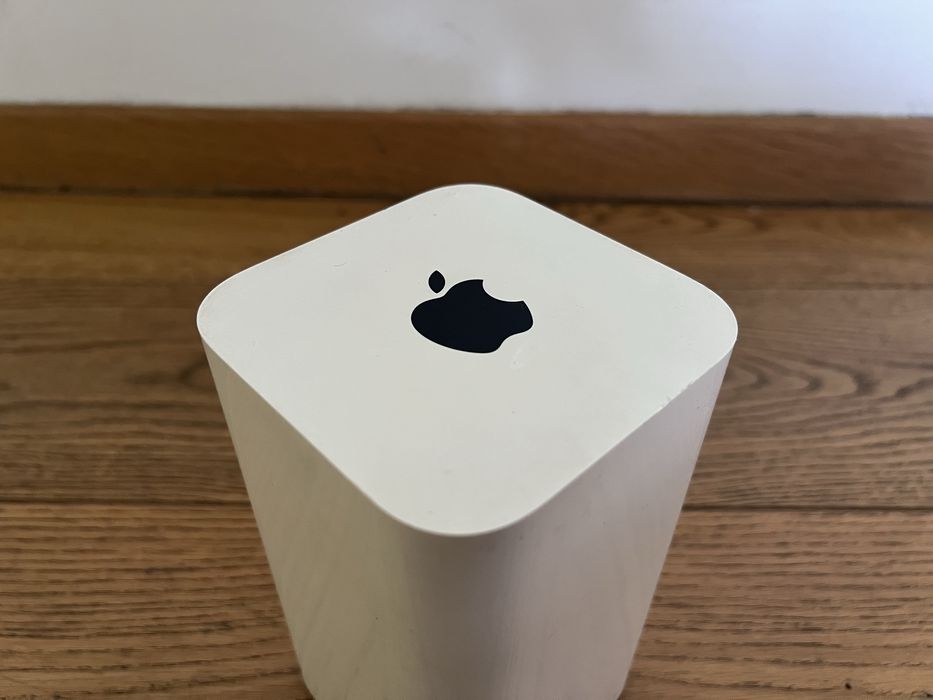 Vand Router WiFi Apple AirPort Extreme