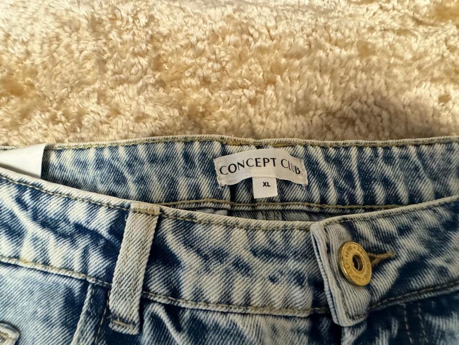 Продам джинсы совершенно новые