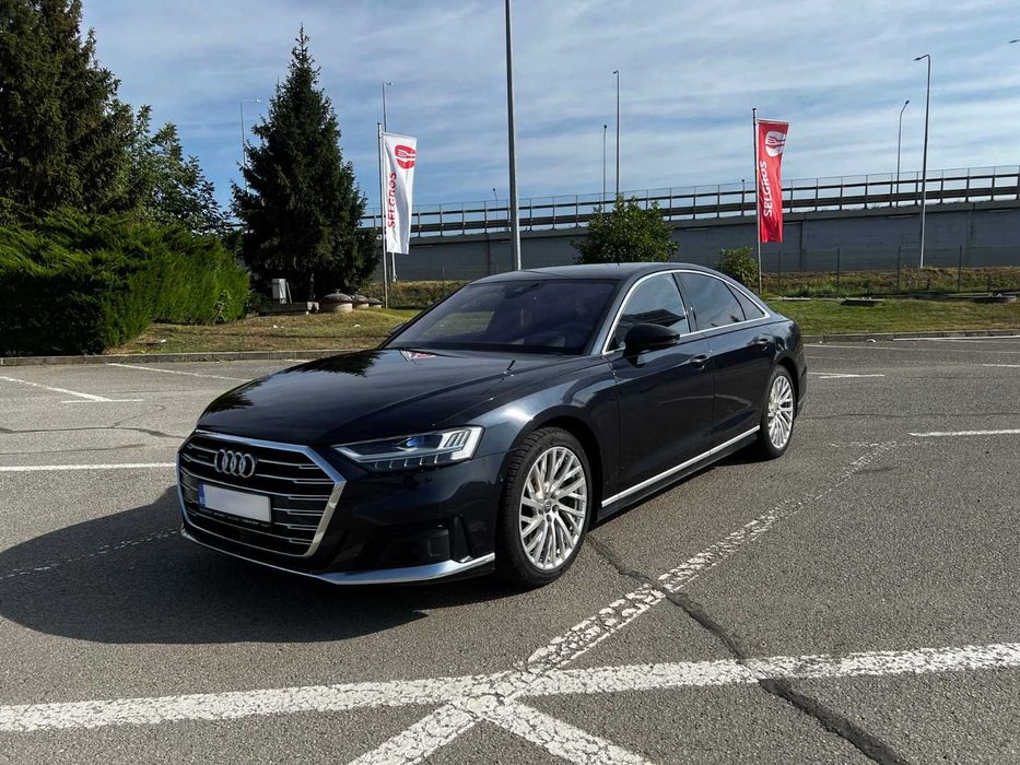 AUDI A8